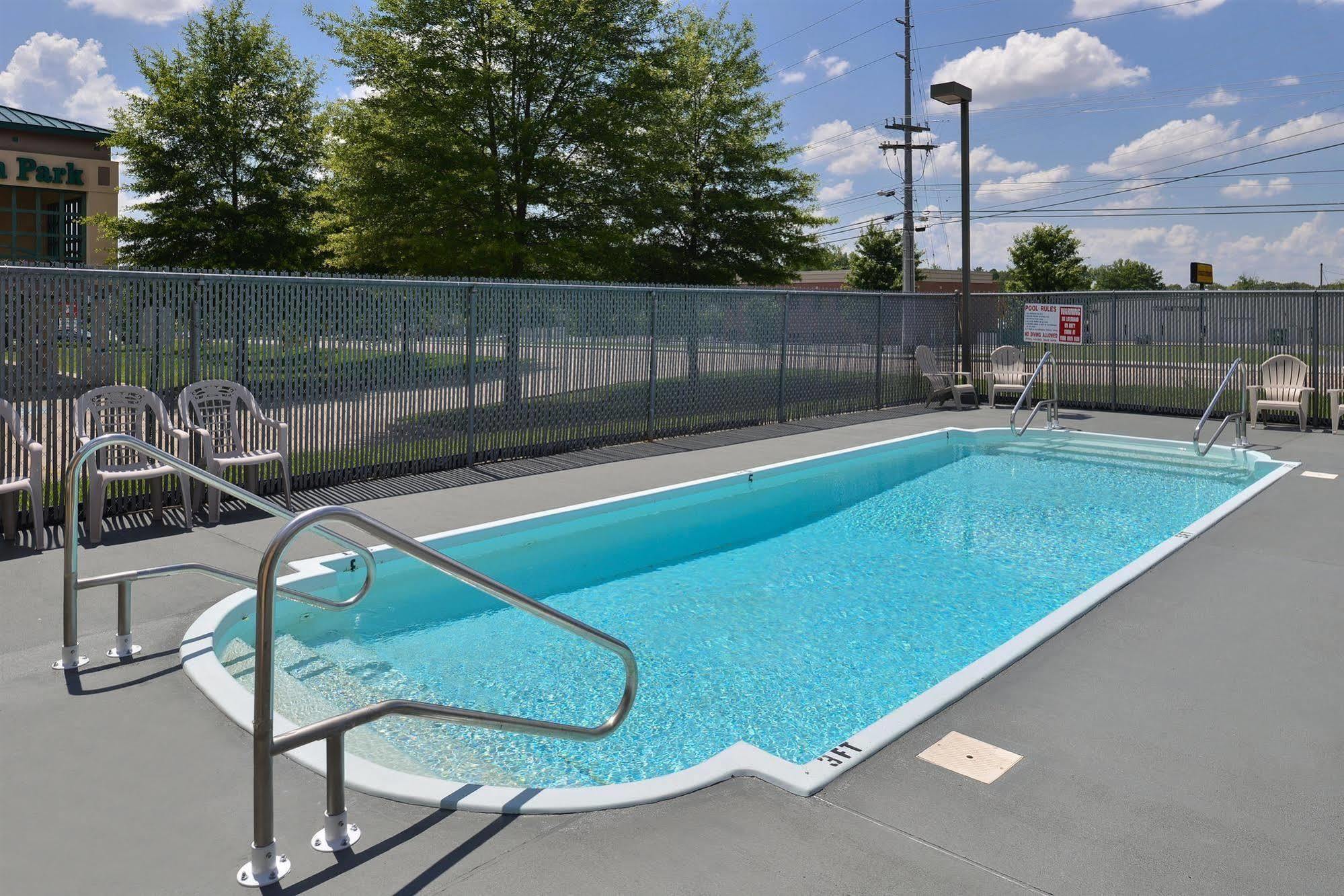 Suburban Northeast - Ooltewah Hotel Chattanooga